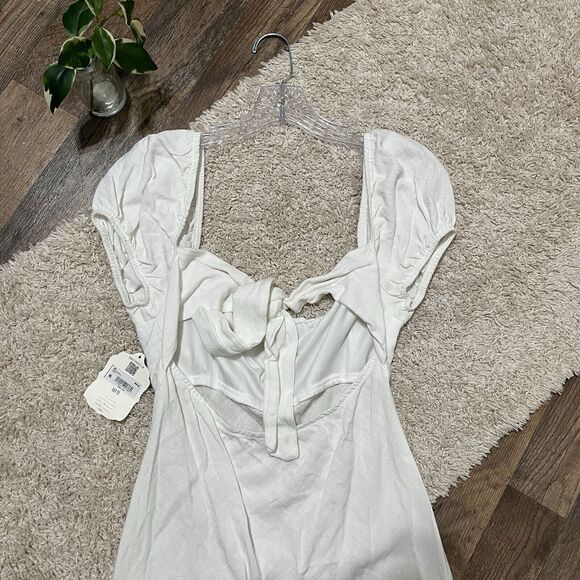 Altar'd State Size Large White Cutout Puff Sleeve Linen Blend Mini Dress NWT - Picture 8 of 8